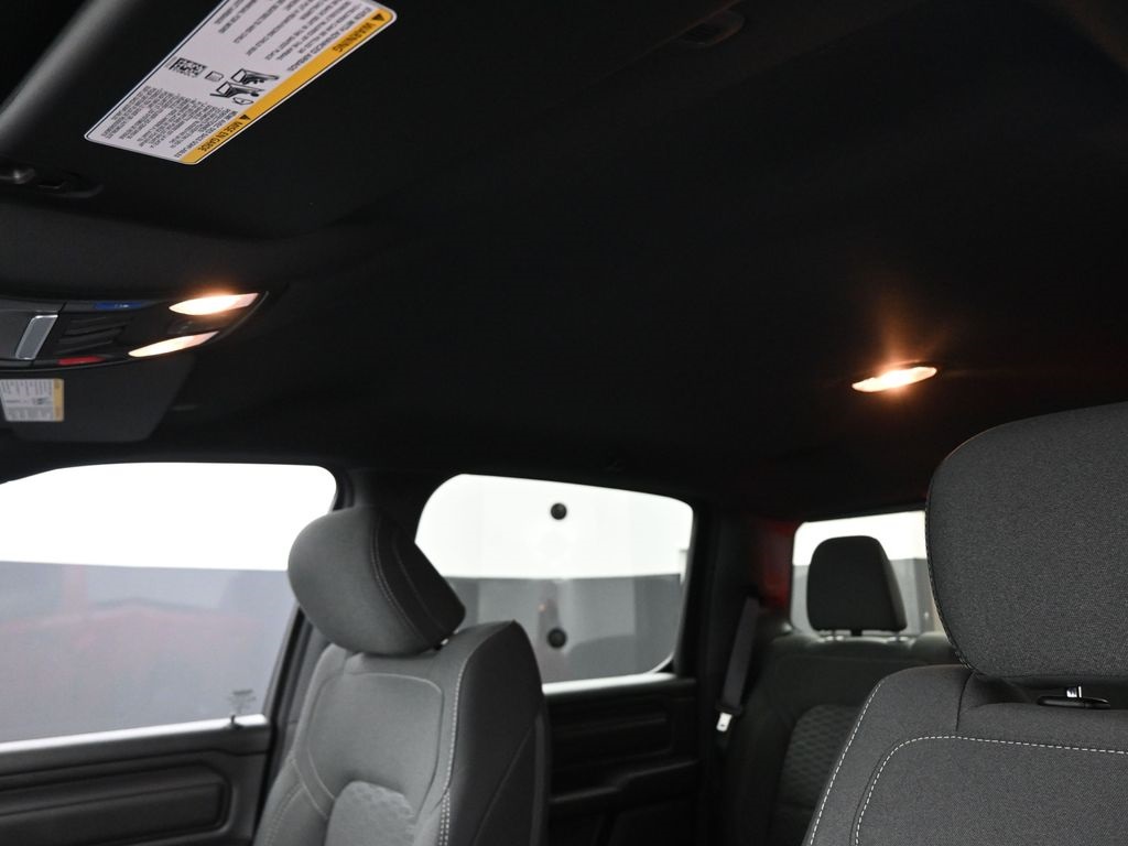 2025 Ram 1500 Tradesman photo 10