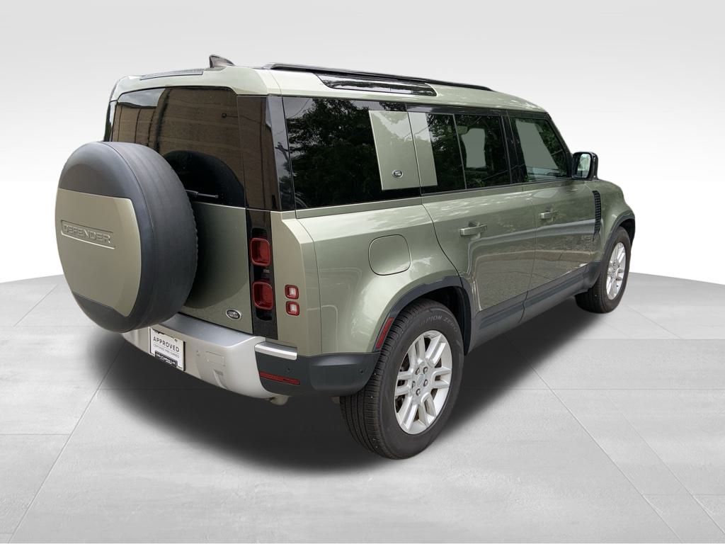 2021 Land Rover Defender 110 S photo 8