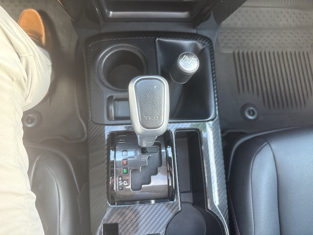 2022 Toyota 4Runner TRD Off-Road Premium photo 15