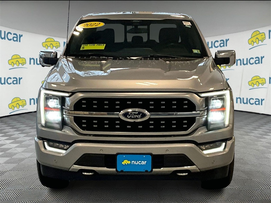 2022 Ford F-150 Platinum photo 2