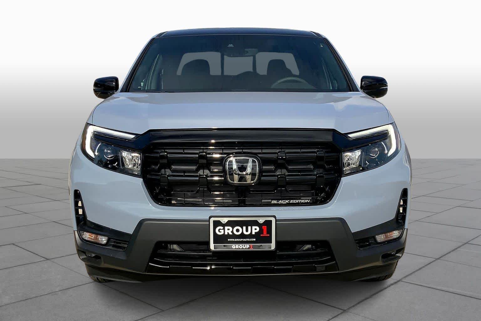 2026 Honda Ridgeline Black Edition photo 3