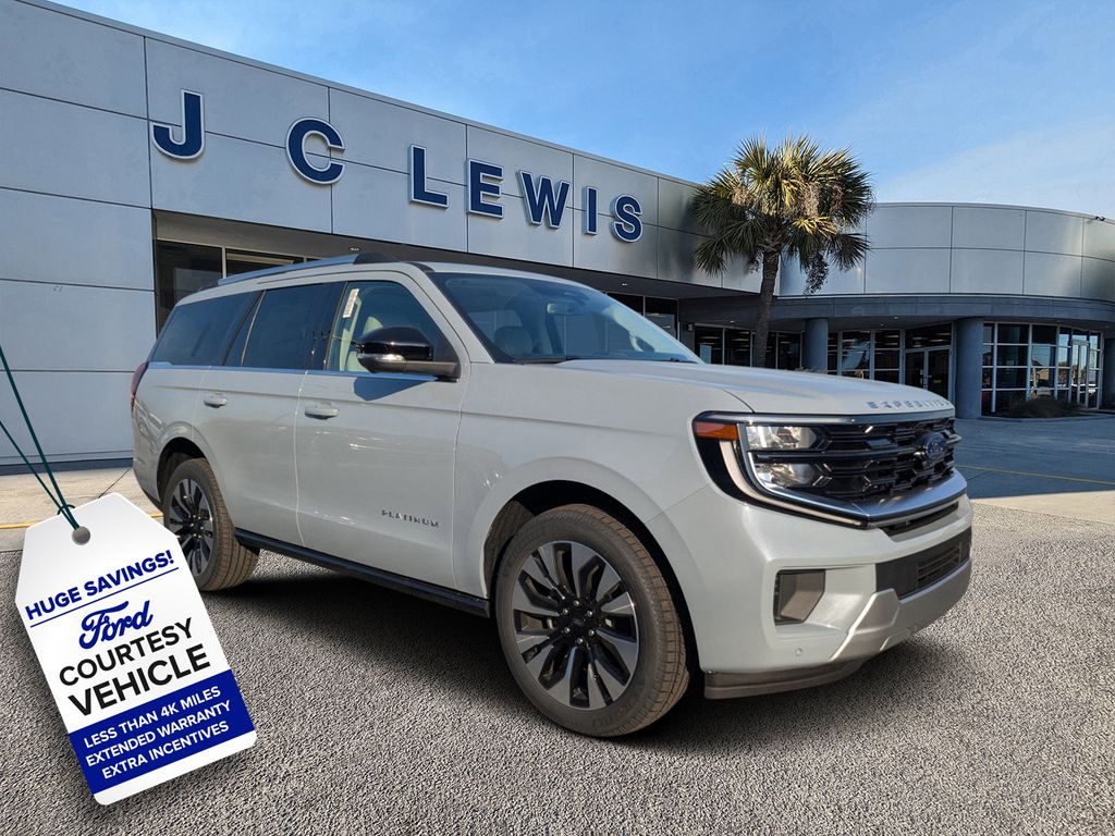 2025 Ford Expedition Platinum's photo