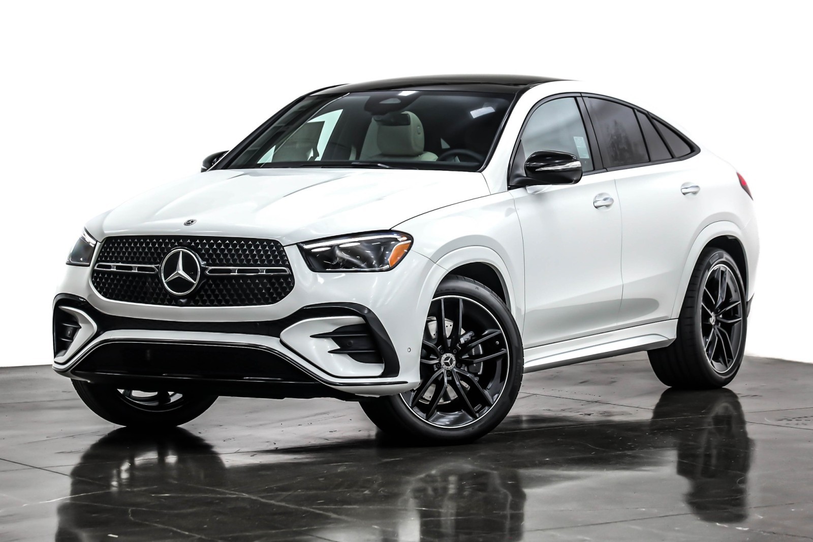 2026 Mercedes-Benz GLE Coupe GLE450's photo