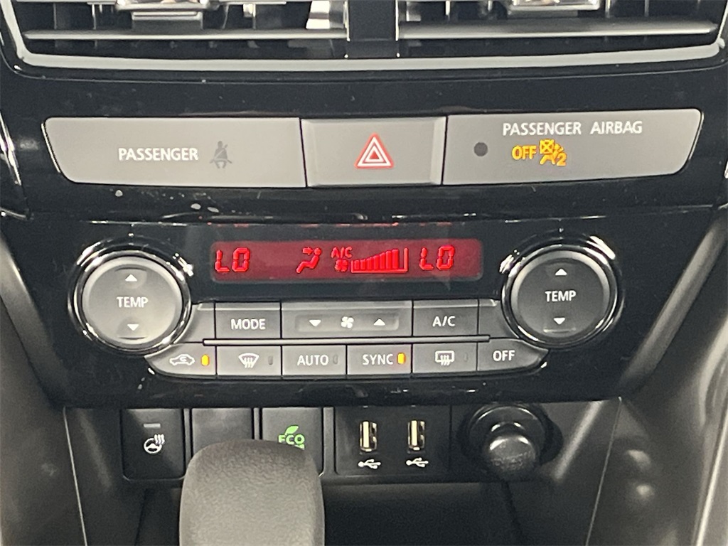 2025 Mitsubishi Eclipse Cross SEL photo 16