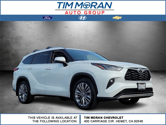 2022 Toyota Highlander Platinum photo 2