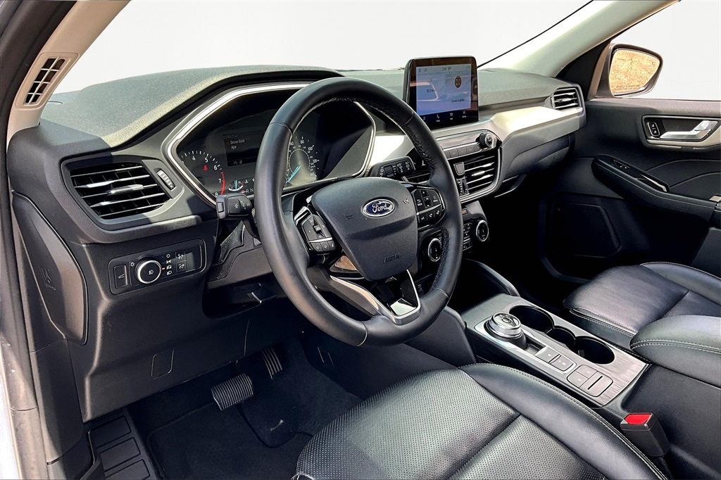 2022 Ford Escape SEL photo 14