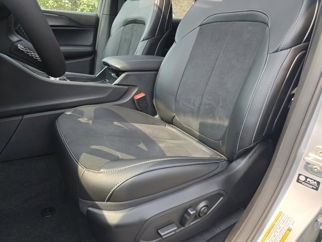 2025 Jeep Grand Cherokee Altitude X photo 4