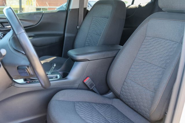 Used 2021 Silver Ice Metallic Chevrolet LT image 12