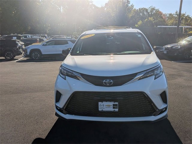 2022 Toyota Sienna XSE photo 8