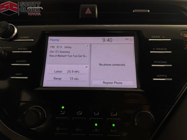 2019 Toyota Camry LE photo 18
