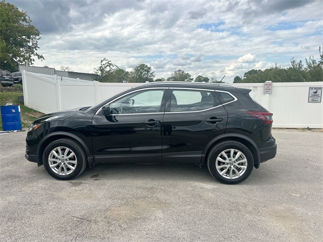 2021 Nissan Rogue Sport SV photo 2