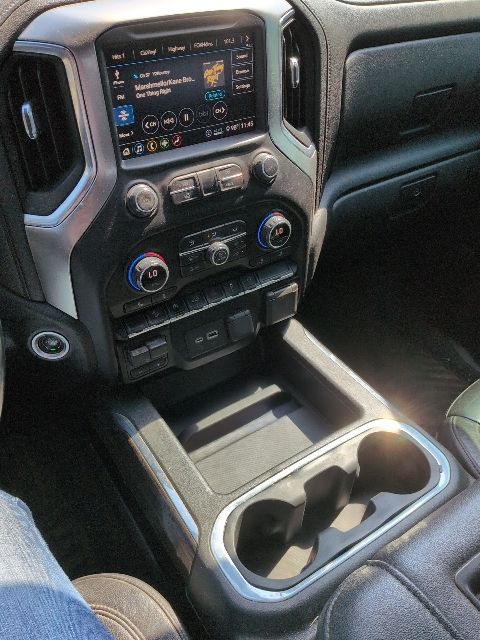2020 Chevrolet Silverado 1500 RST photo 13