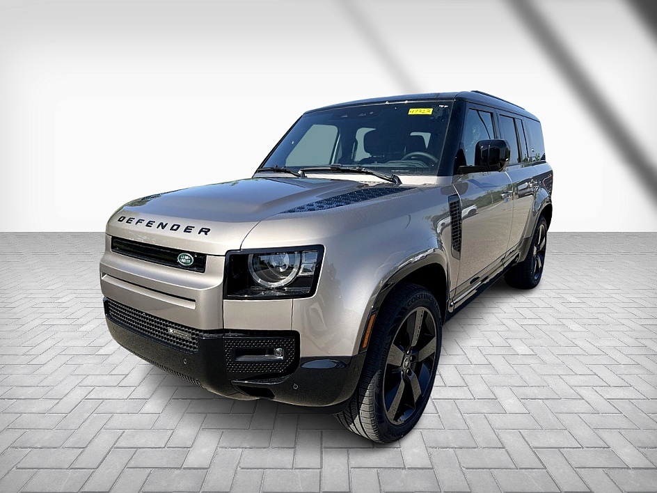 New 2023 Land Rover Defender 130 XDynamic SE 4D Sport Utility in