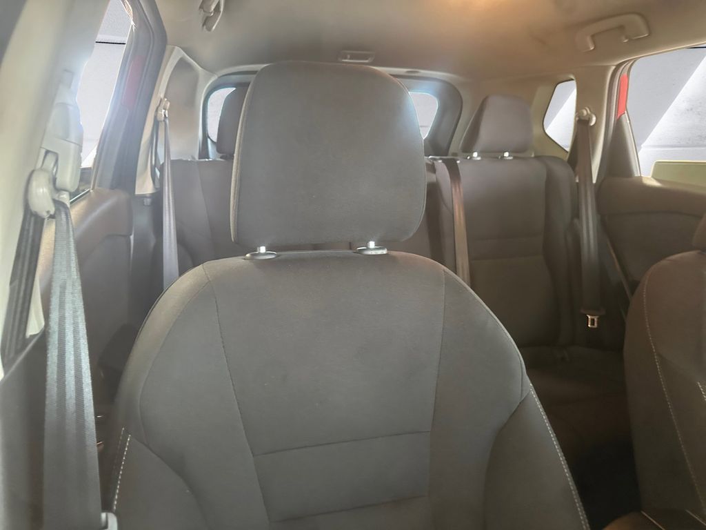 2023 Nissan Rogue S photo 13