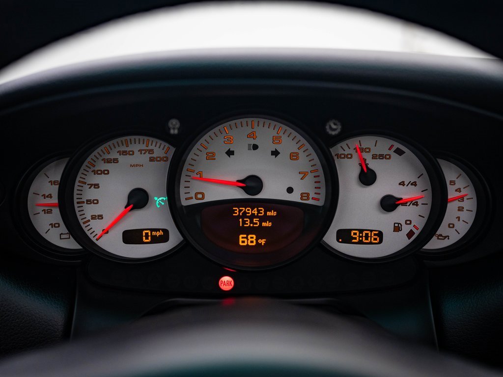 2004 Porsche 911 4S photo 19