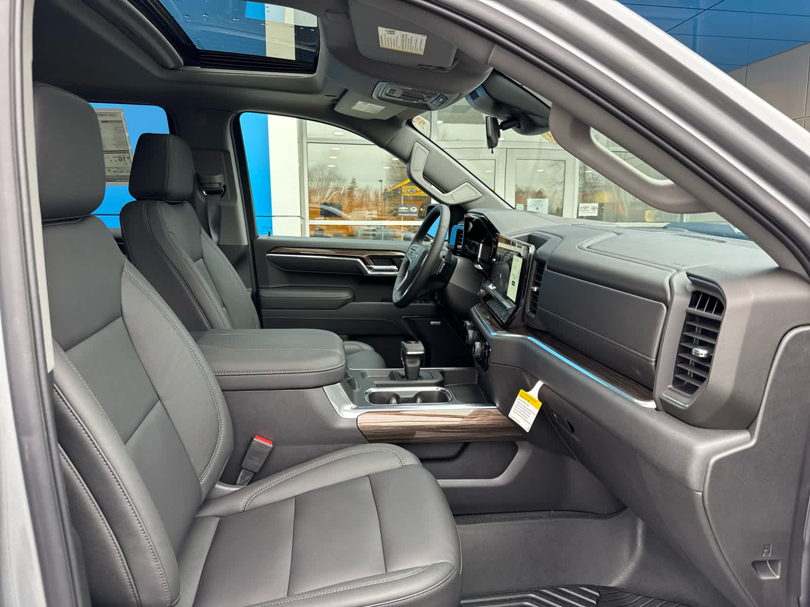 2026 Chevrolet Silverado 1500 LT Trail Boss photo 4