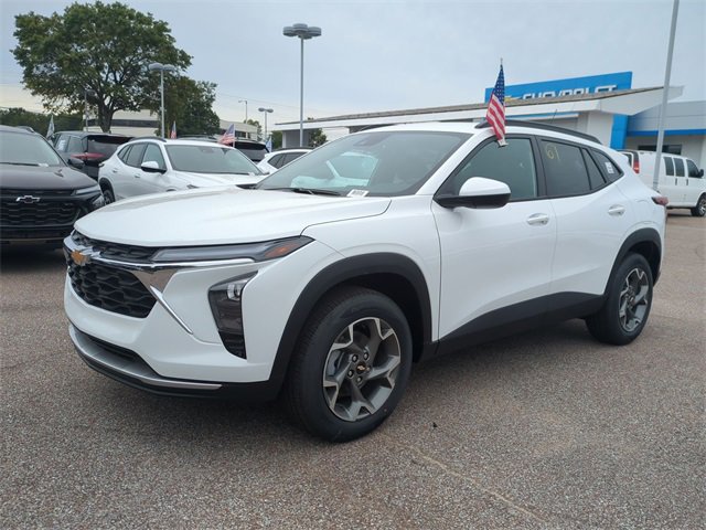 2025 Chevrolet Trax LT's photo