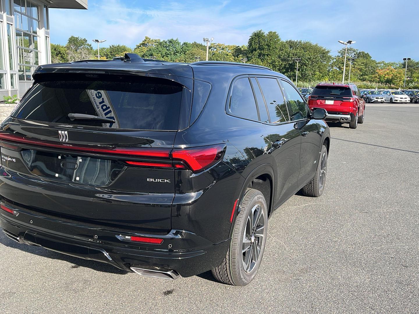 2026 Buick Enclave Sport Touring photo 3