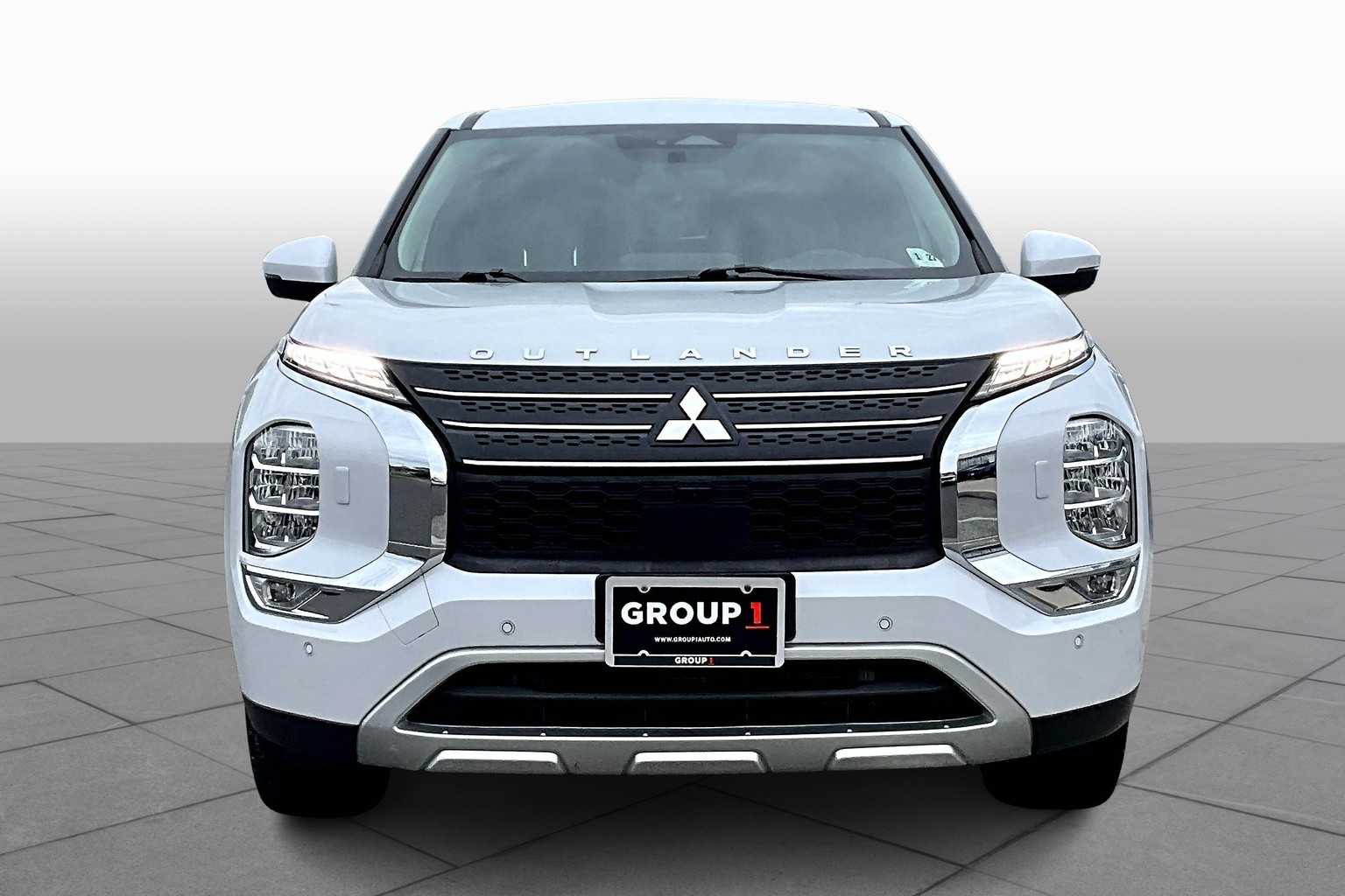 2022 Mitsubishi Outlander SE photo 3