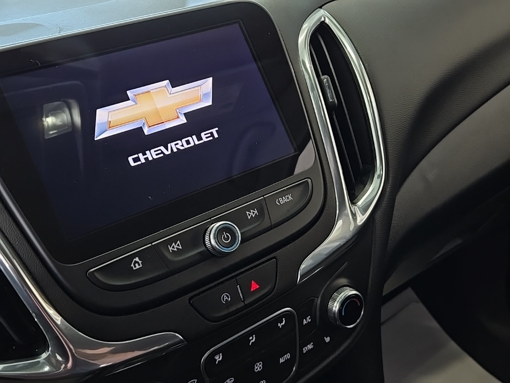 2022 Chevrolet Equinox LT photo 25