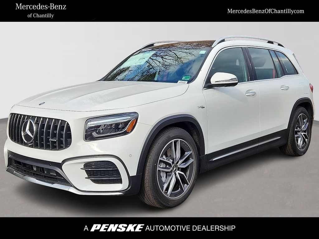 2026 Mercedes-Benz GLB AMG GLB 35's photo