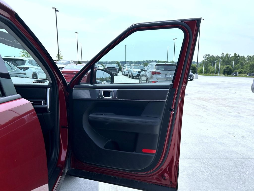 2025 Hyundai Santa Fe SEL photo 17