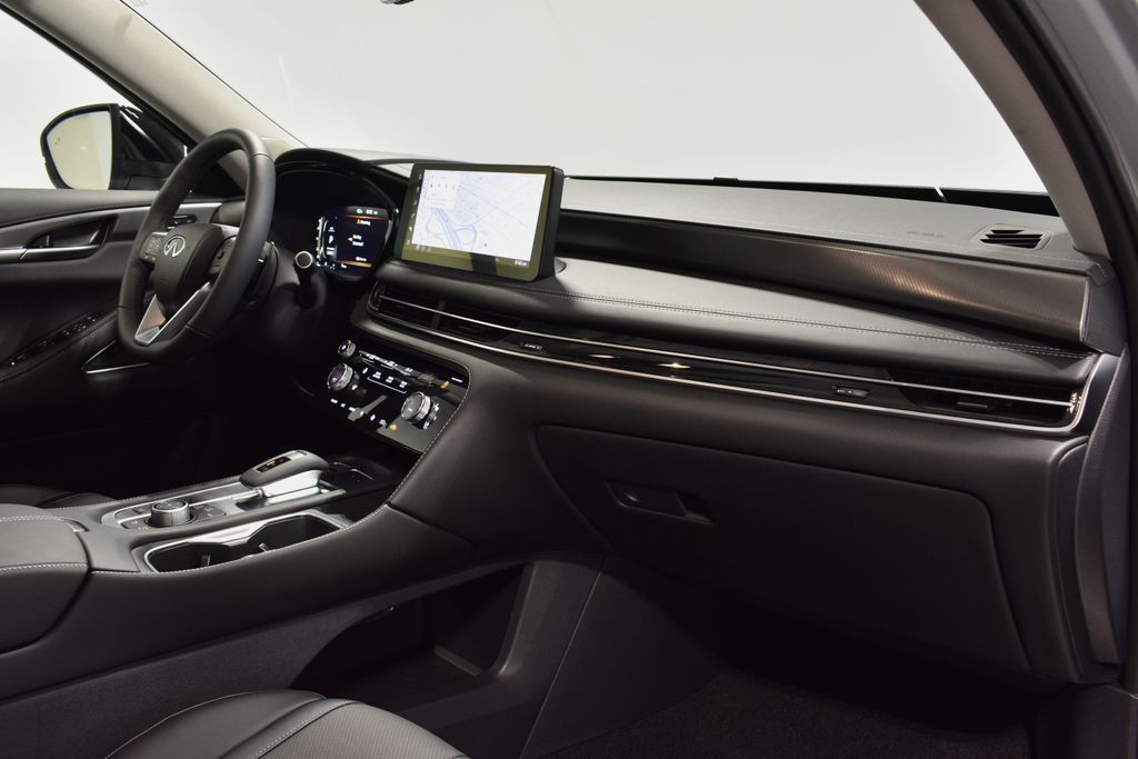 2026 Infiniti QX60 Luxe AWD photo 16