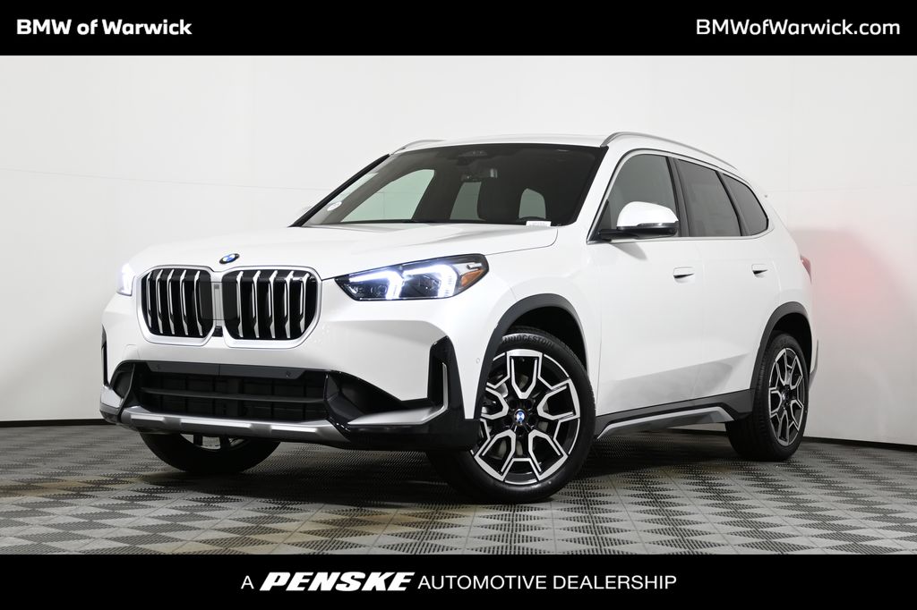 2026 BMW X1 28i's photo