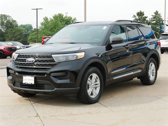 2021 Ford Explorer XLT photo 2