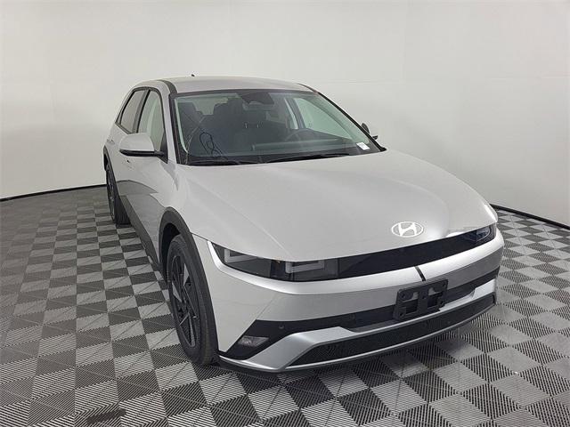 2025 Hyundai Ioniq 5 SE photo 2