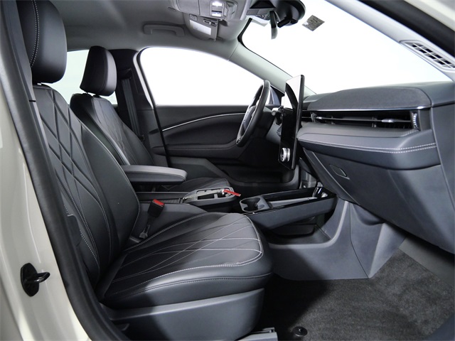 2025 Ford Mustang Mach-E Select photo 9