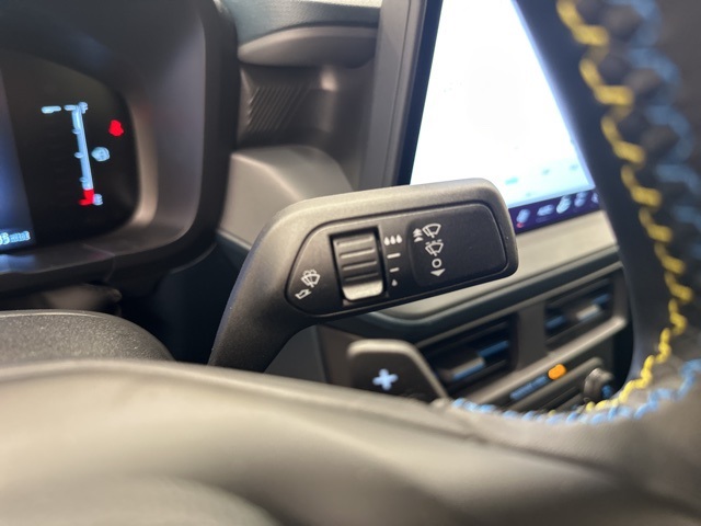 2025 Ford Maverick photo 18