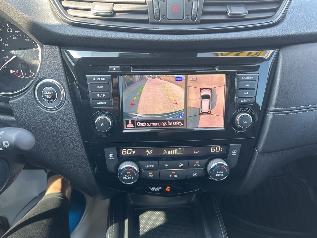 2018 Nissan Rogue SL photo 19