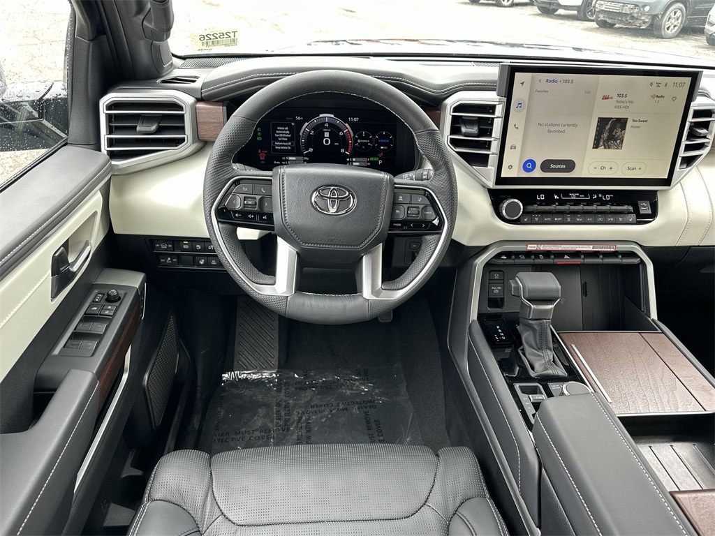 2025 Toyota Sequoia Capstone photo 14