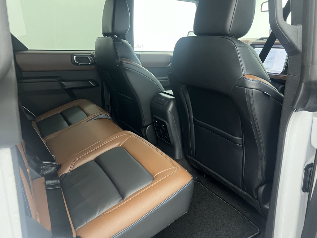 2024 Ford Bronco Outer Banks photo 22