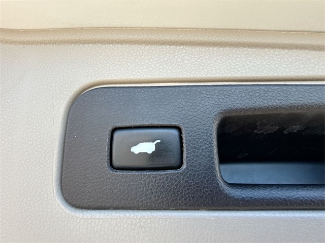 2015 Honda Odyssey Touring photo 21