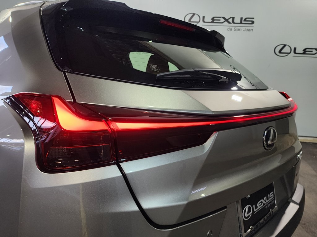 2025 Lexus UX photo 8