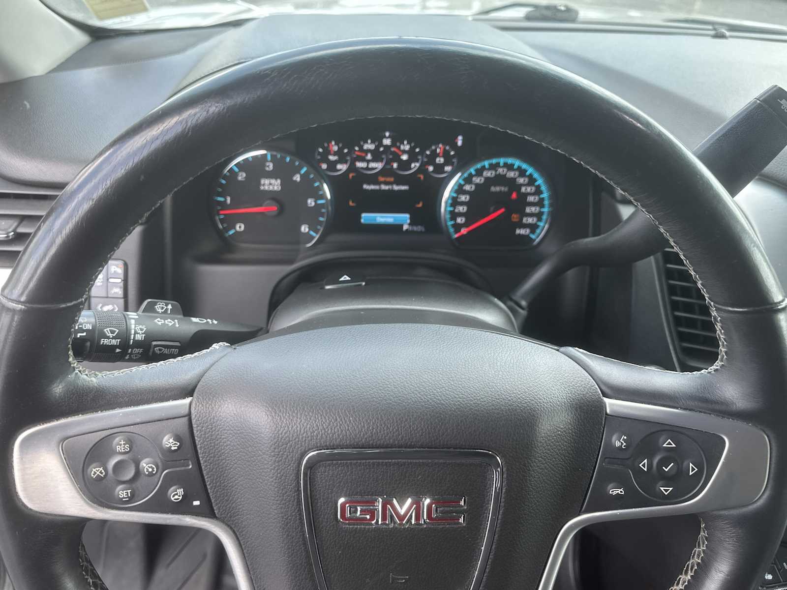 2017 Gmc Yukon SLT photo 14