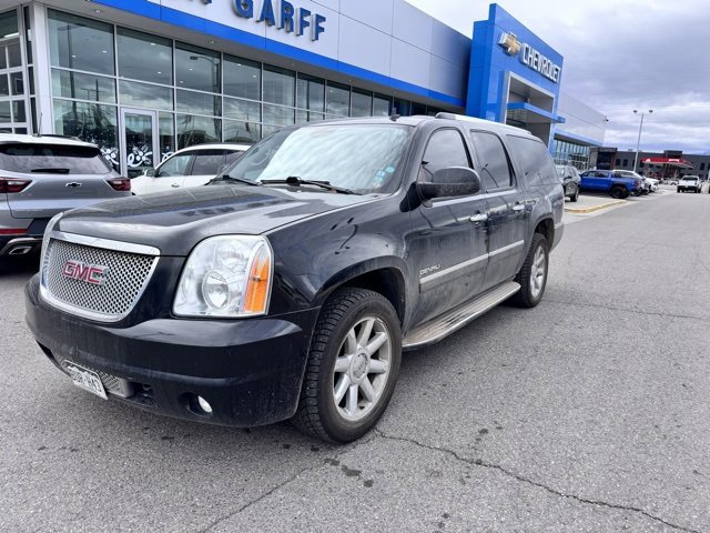 2011 GMC Yukon XL Denali's photo