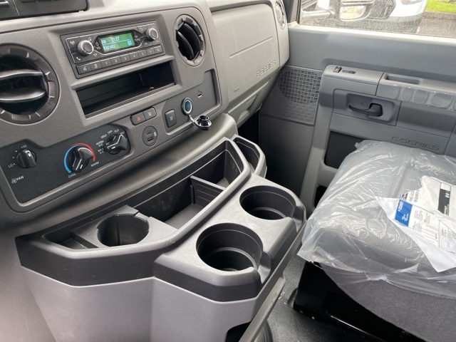 2024 Ford E-350 photo 17