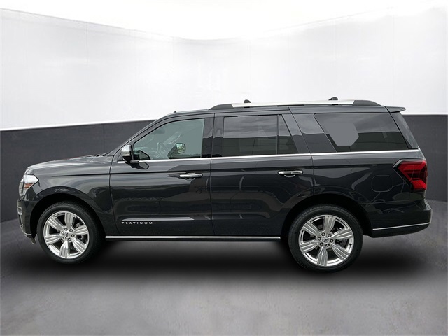 Used 2024 Ford Expedition Platinum with VIN 1FMJU1M88REA26467 for sale in Kansas City