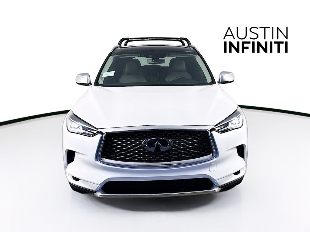 2025 Infiniti QX50 Luxe photo 2