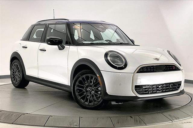 2025 MINI Hardtop 4 Door S's photo