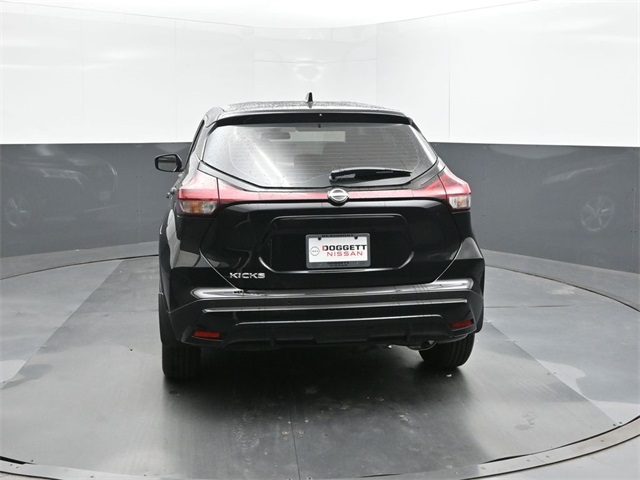 2025 Nissan Kicks Play S photo 4