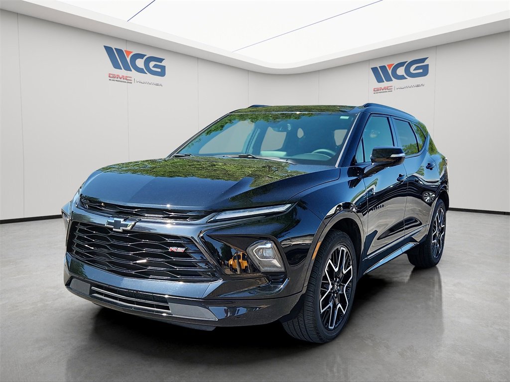 2023 Chevrolet Blazer RS photo 3