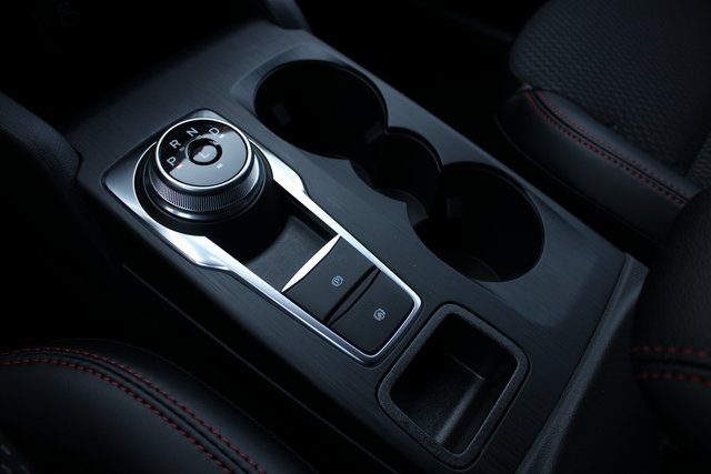 2025 Ford Escape ST-Line photo 7