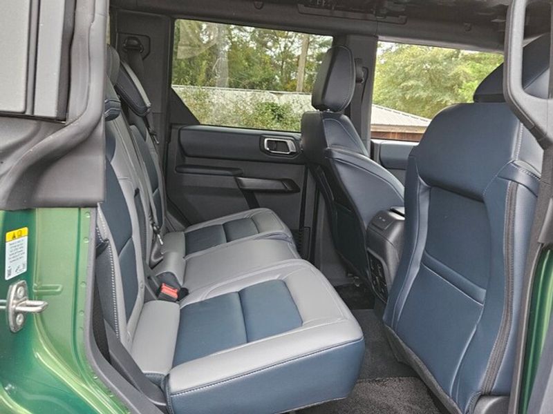 2024 Ford Bronco Outer Banks photo 14