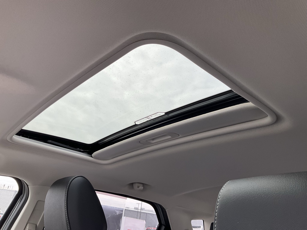 Used 2022 Ford EcoSport SES with VIN MAJ6S3JL5NC463343 for sale in Dickson City, PA