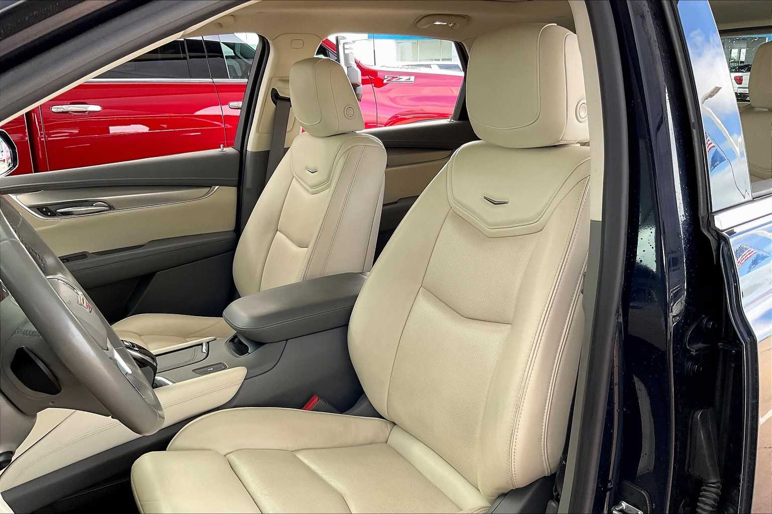 2017 Cadillac XT5 Luxury photo 7