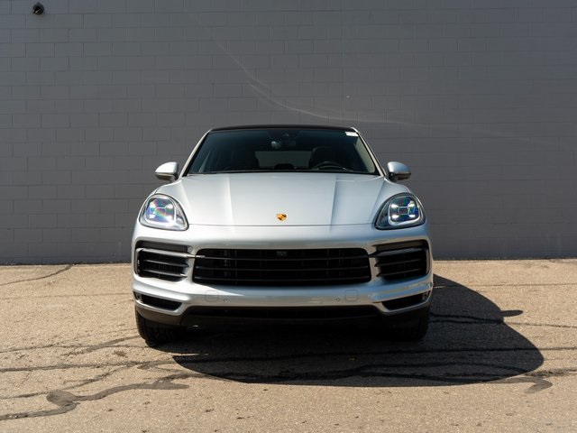 2022 Porsche Cayenne Coupe Base photo 9